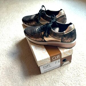 Cofi bronze sneakers